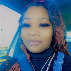 Meet your Posher, Kywona